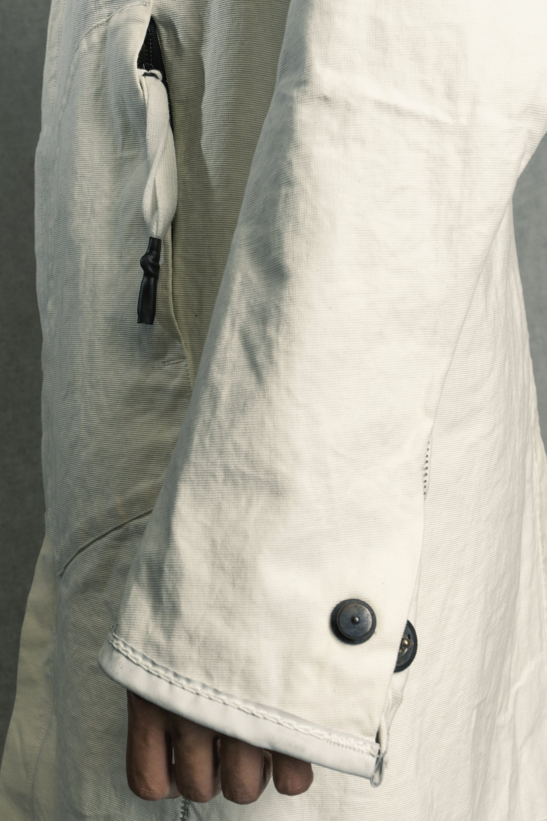 ISAAC SELLAM/リフレクティブ コールドダイ リバーシブルコート Isaac Sellam Neophyte Reflective Copper Padded Parka in color
