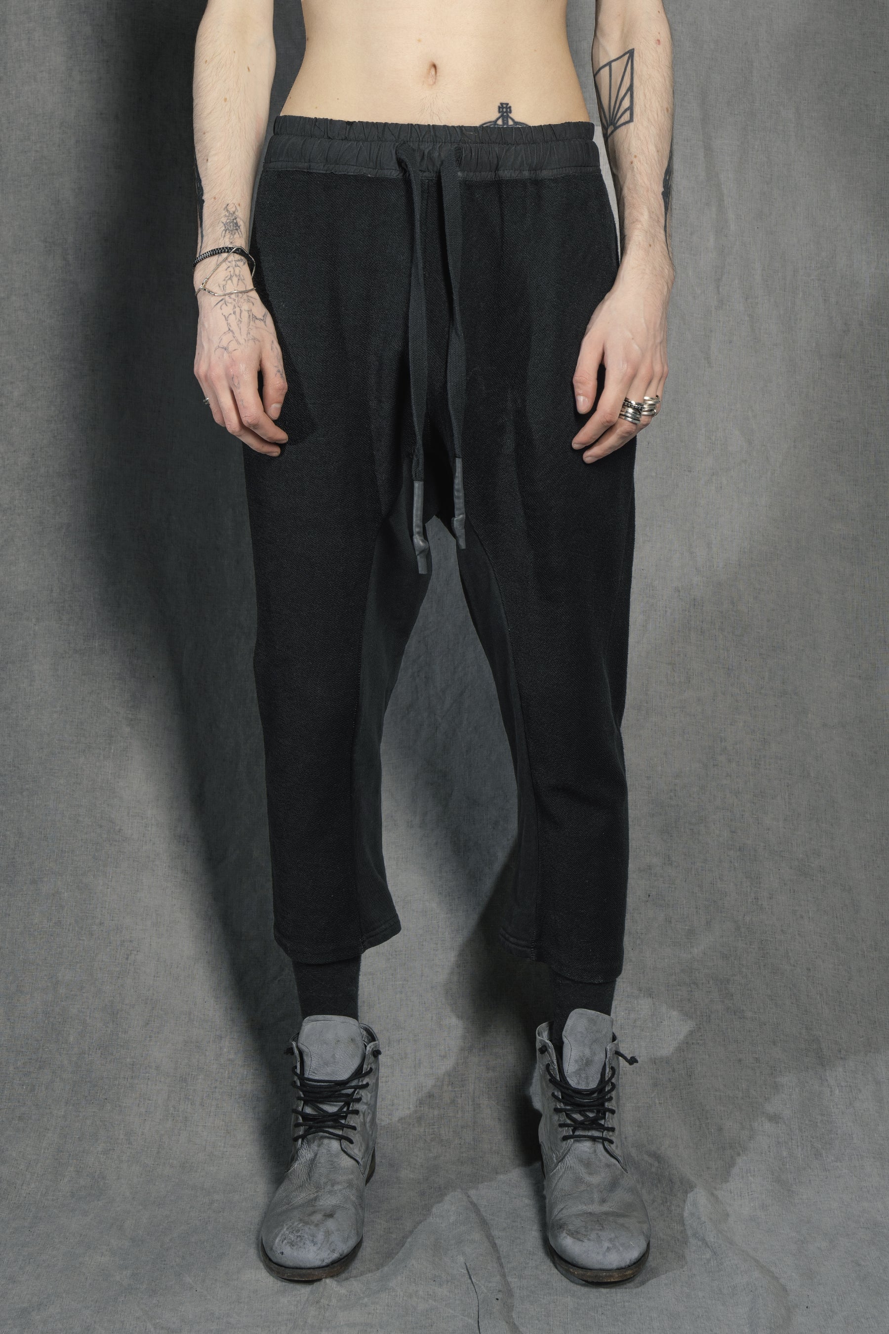 ボトムス Sarki 69 by Isaac Sellam - LC Pants Sponge Black – isaac-sellam