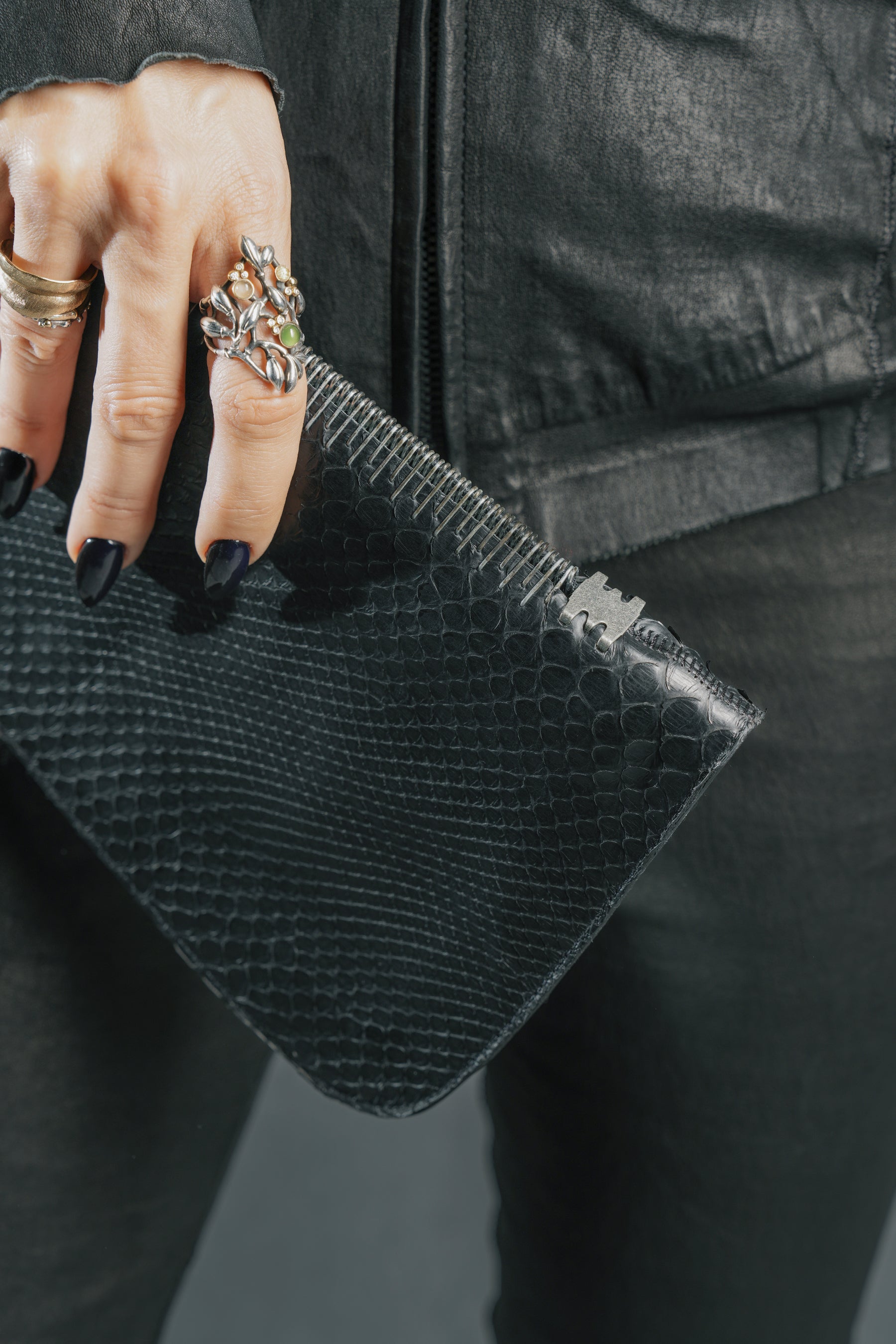 Isaac Sellam Experience - Bordeaux Leather File Folder – isaac