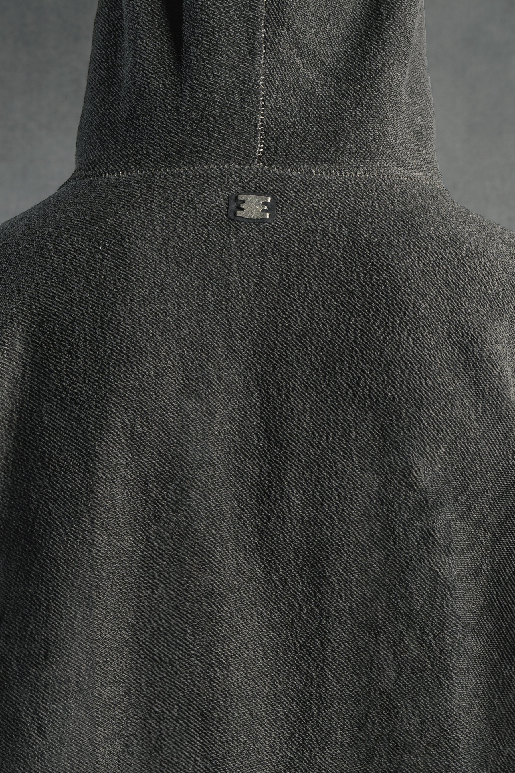 69 by Isaac Sellam - Zippyhood Sponge Plomb – isaac-sellam