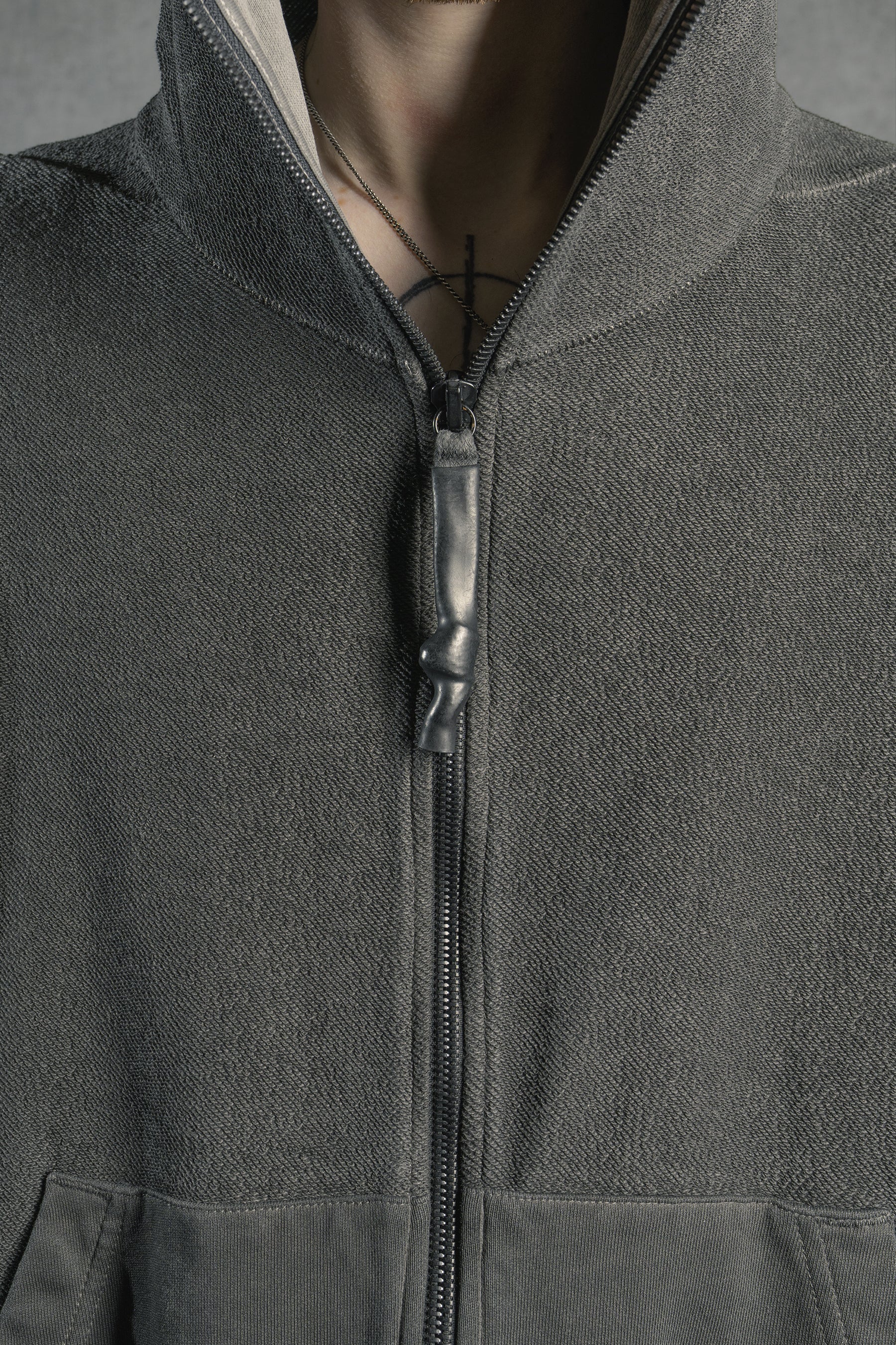 69 by Isaac Sellam - Zippyhood Sponge Plomb – isaac-sellam